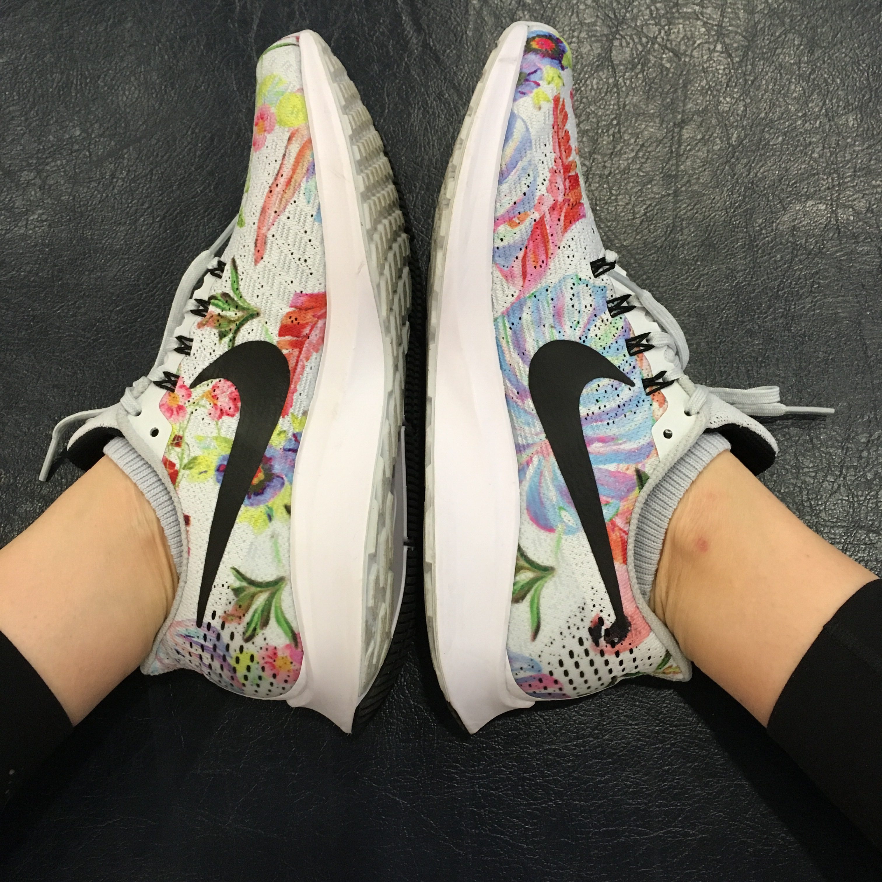 nike floral catechu